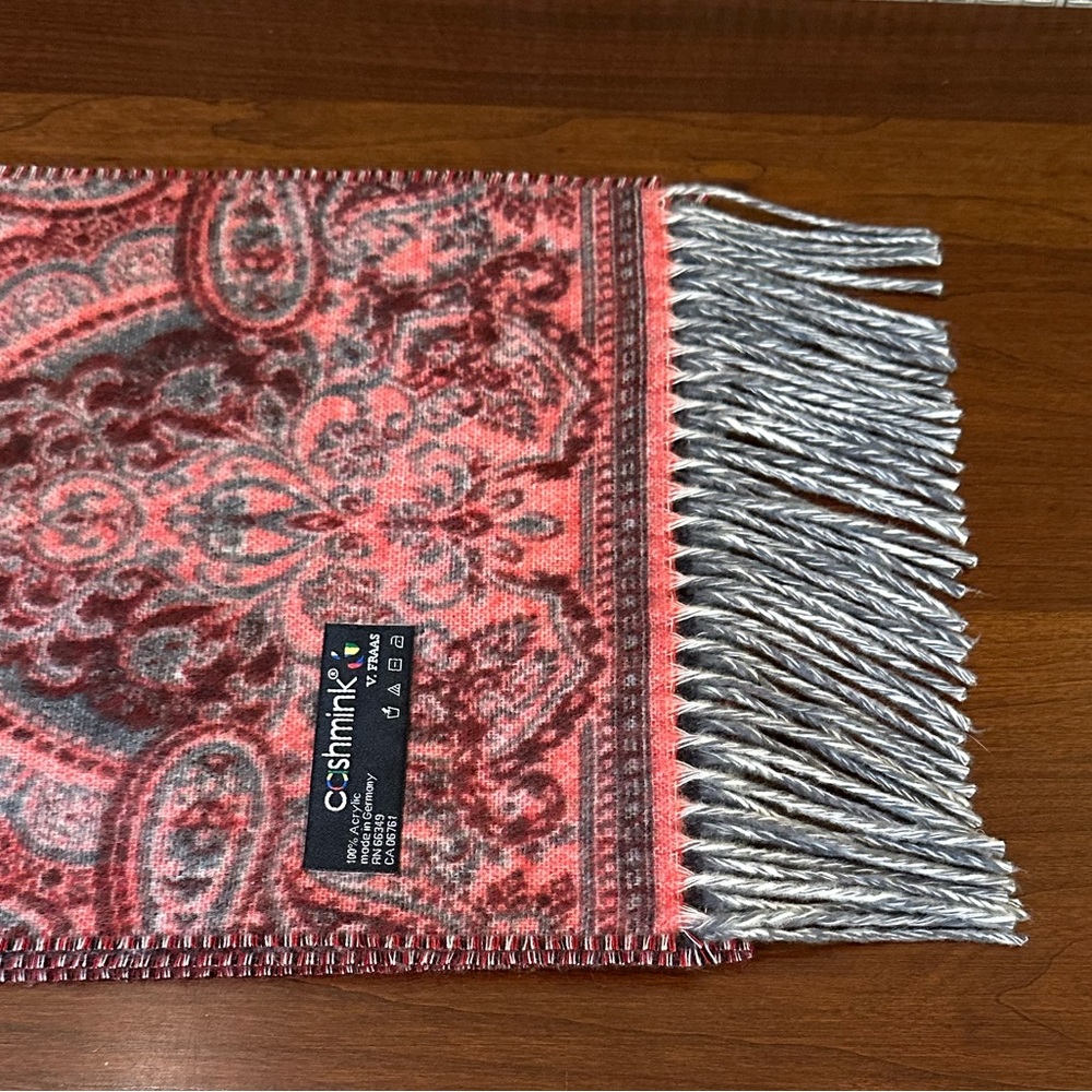 🌟HP🌟NWOT Cashmink Red & Gray Paisley Scarf V. FRAAS - Picture 11 of 13